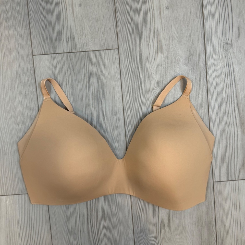 Knix WingWoman Contour Bra Size 8 Sola Comfort Wireless Molded EVBRA101 40/42 DD